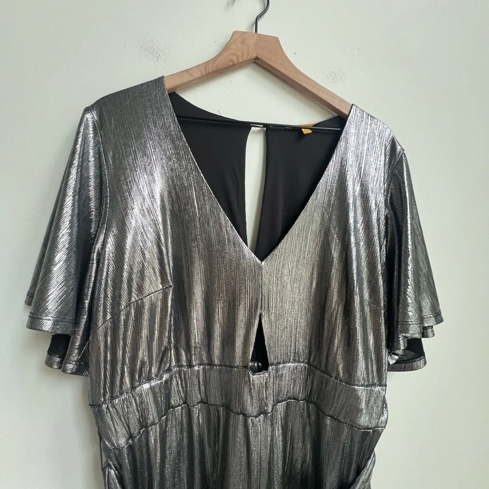 Refinery29 x ELOQUII disco hipster Party Silver Metallic V-Neck Jumpsuit R29 14 - Picture 10 of 16